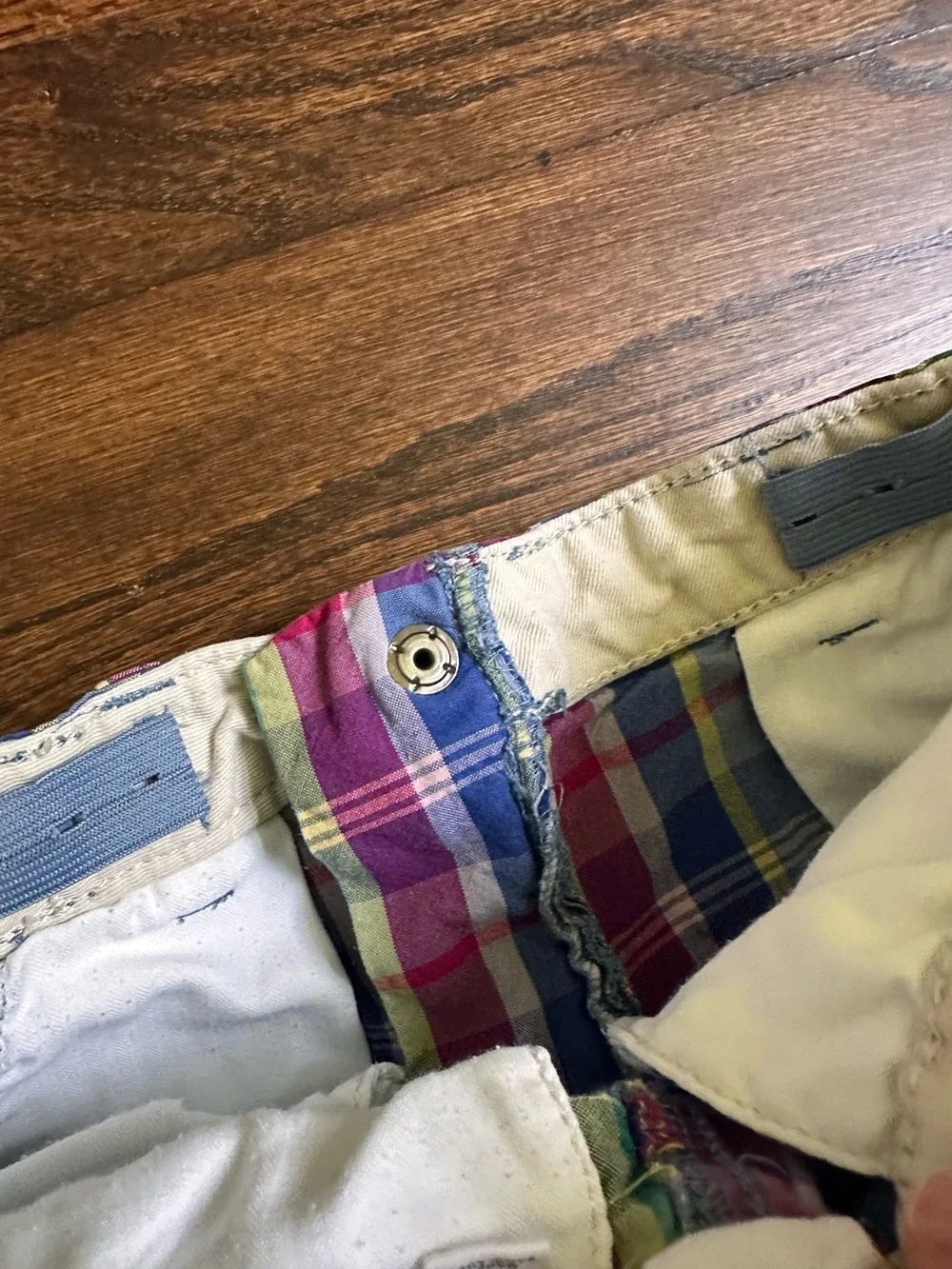 Gap kids plaid shorts, size 8